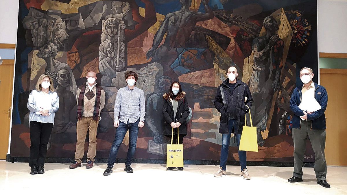 Los miembros del jurado del VI Concurso de Cocina que organiza el Centro Coordinador de Bibliotecas del ILC.