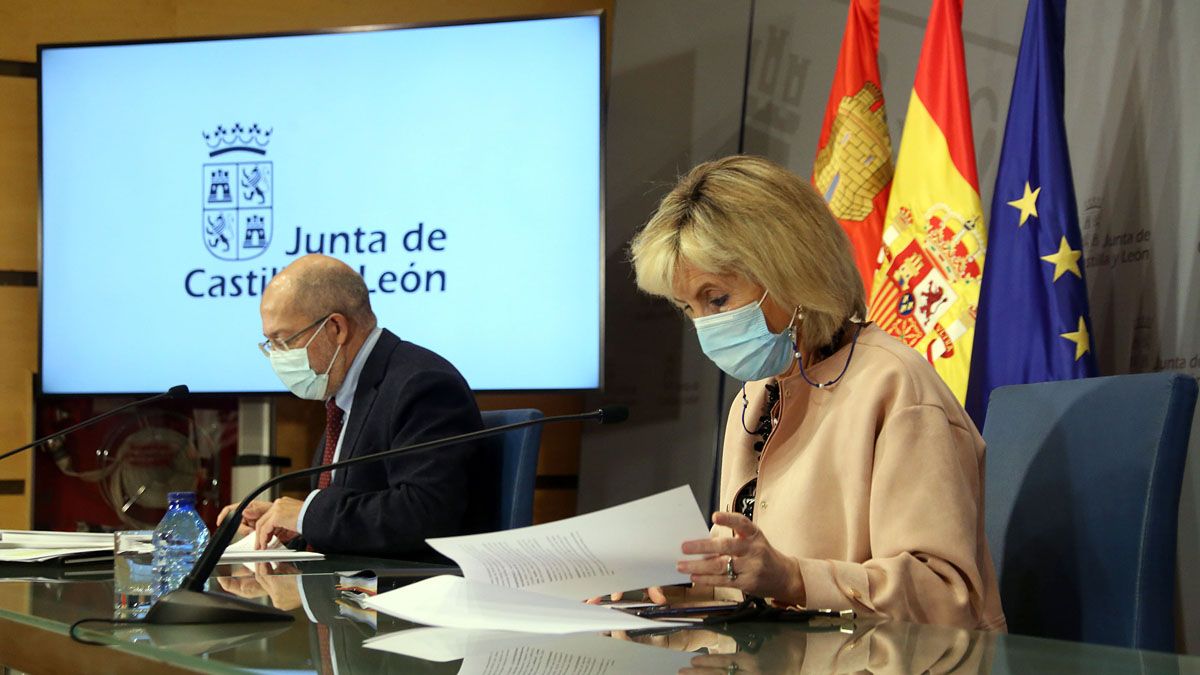 El vicepresidente de la Junta, Francisco Igea, y la consejera de Sanidad, Verónica Casado. | RUBÉN CACHO (ICAL)