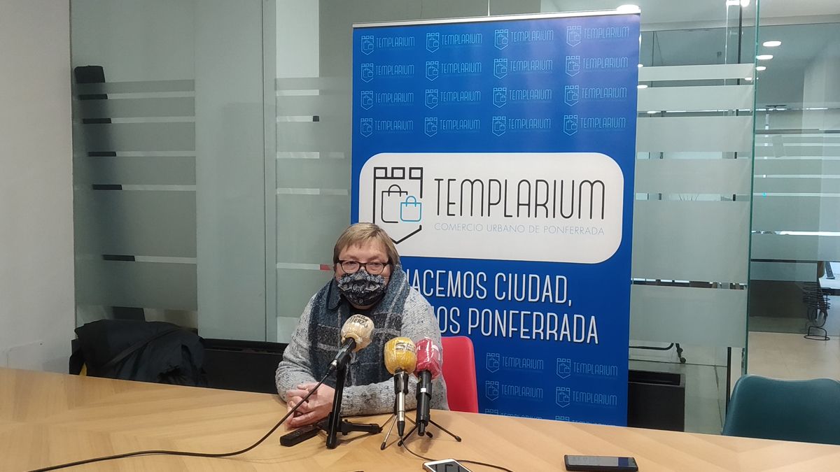 La vicepresidenta de Templarium en rueda de prensa. | M.I.