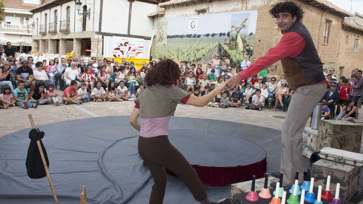 La plaza Mayor  acoge todas las actuaciones del fin de semana. | T.G.