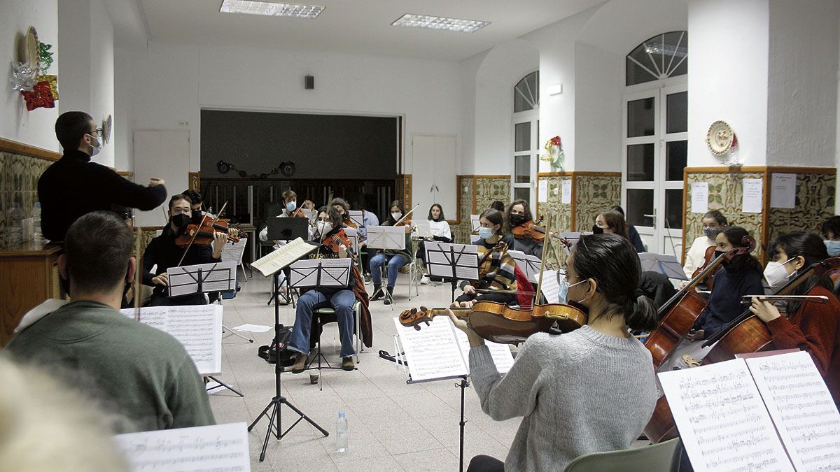 Un ensayo de la JOL en la sede de la Fundación Eutherpe.