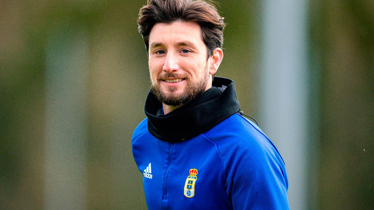 Borja Valle, durante su primera sesión de entrenamiento con el Oviedo.  | REAL OVIEDO