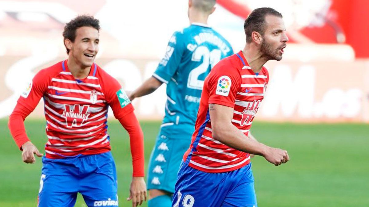 Soldado, que celebra un gol, es uno de las estrellas del Almería. | LALIGA