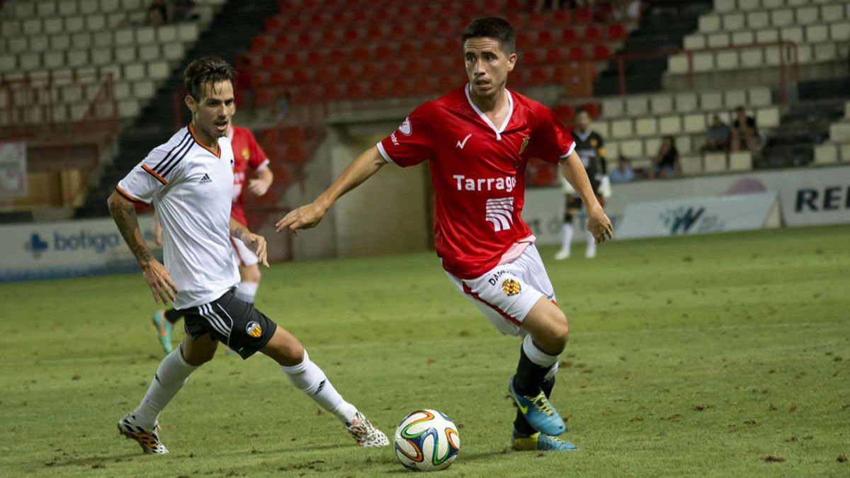 Cristóbal, en un partido de la temporada pasada con la camiseta del Nástic, con el que ascendió.| NÁSTIC