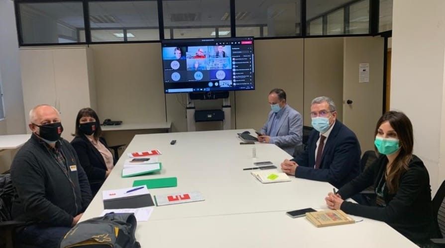 Un instante de la reunión entre representantes de la España Vaciada y del Gobierno de España. | L.N.C. Un instante de la reunión entre representantes de la España Vaciada y del Gobierno de España. | L.N.C.