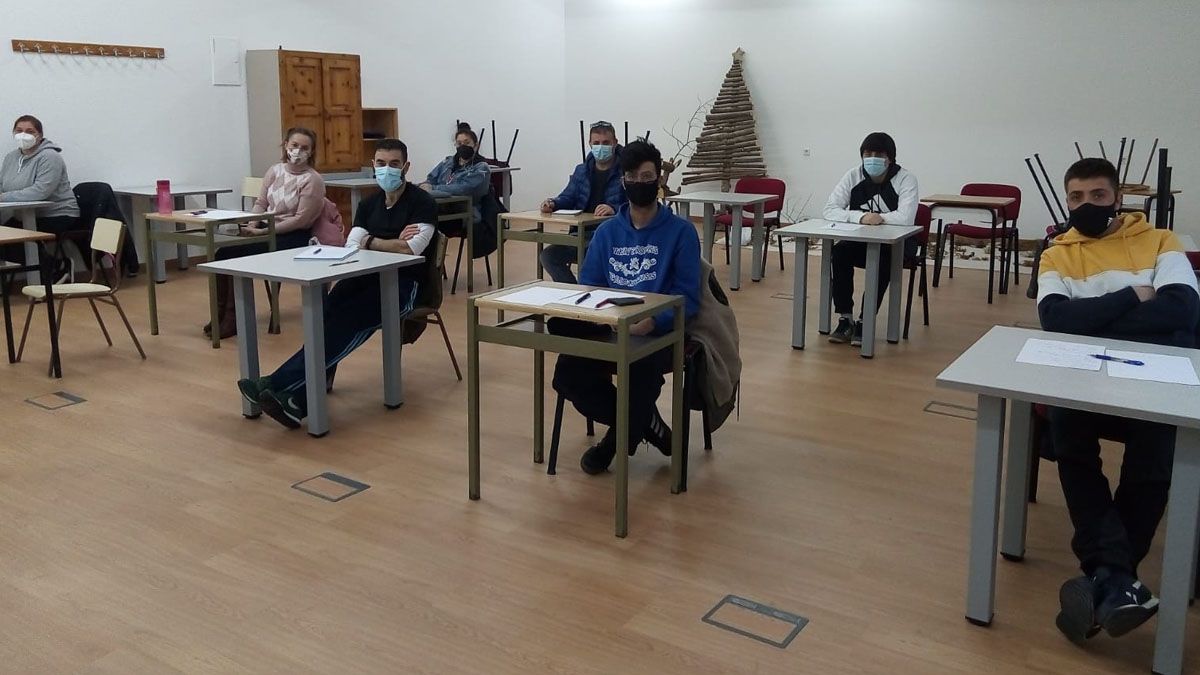 Alumnos del Programa Mixto de Fabero, que empezaron esta semana sus clases. Alumnos del Programa Mixto de Fabero, que empezaron esta semana sus clases.