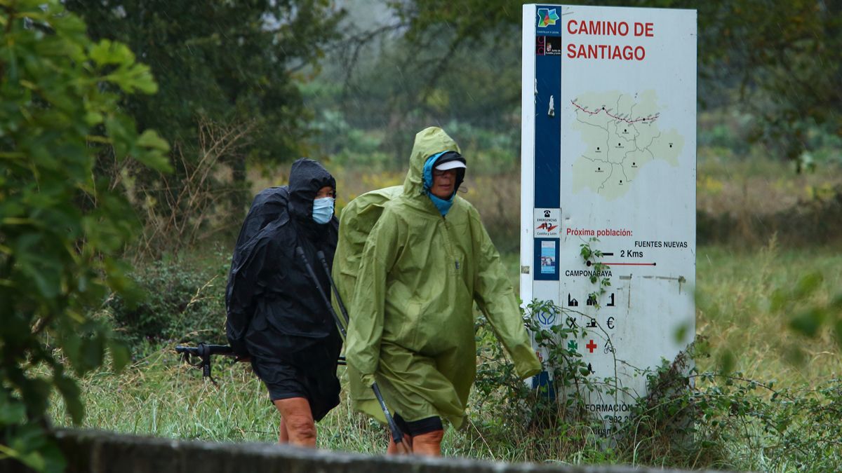 La pandemia ha reducido notablemente el número de peregrinos en el Camino de Santiago. | CÉSAR SÁNCEZ (ICAL)