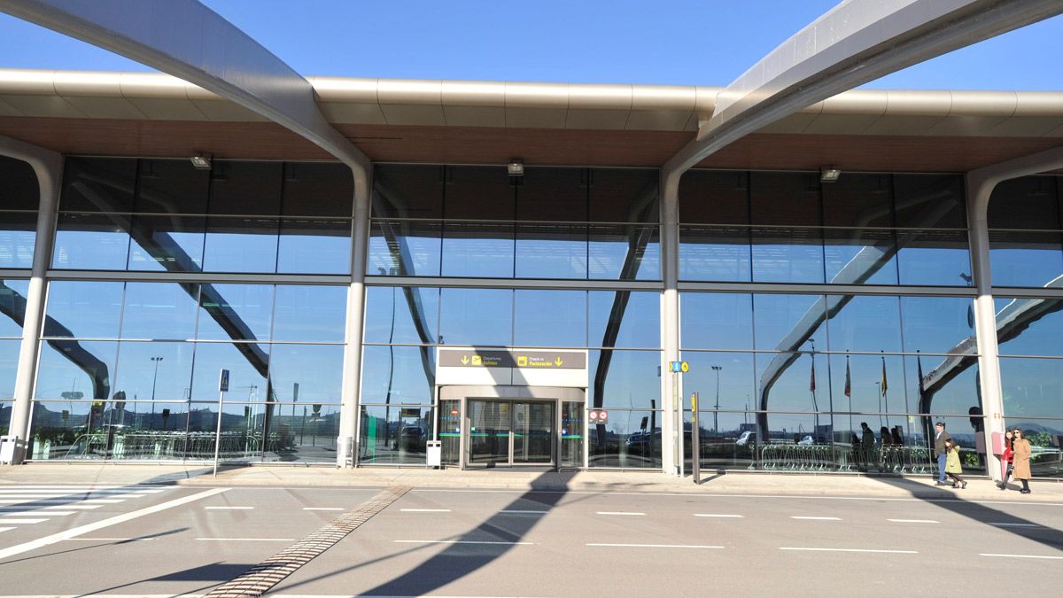 Imagen de archivo del aeropuerto de León. | DANIEL MARTÍN