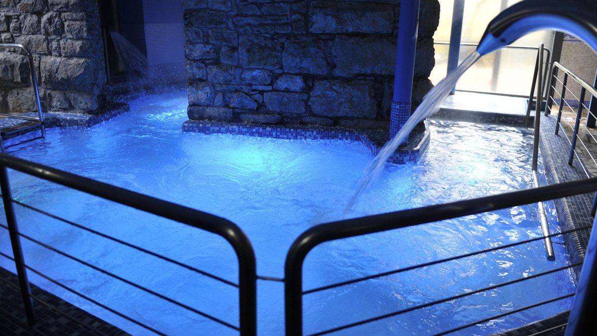 Imagen del Balneario Caldas de Luna, cuyos tratamientos están a punto de cumplir un siglo de vida.