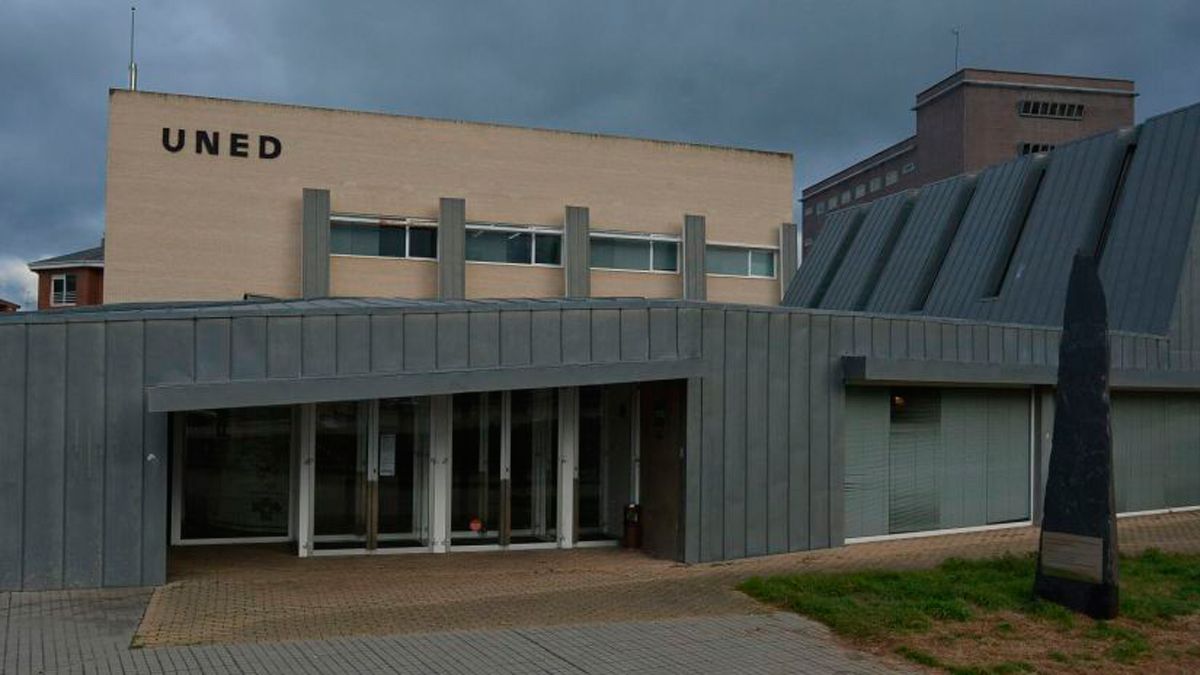 Edificio de la Uned en Ponferrada.