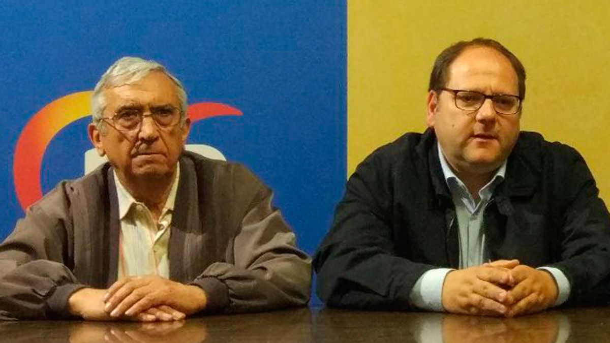 Mateos, en un acto del PP, con el alcalde de La Bañeza. | L.N.C.