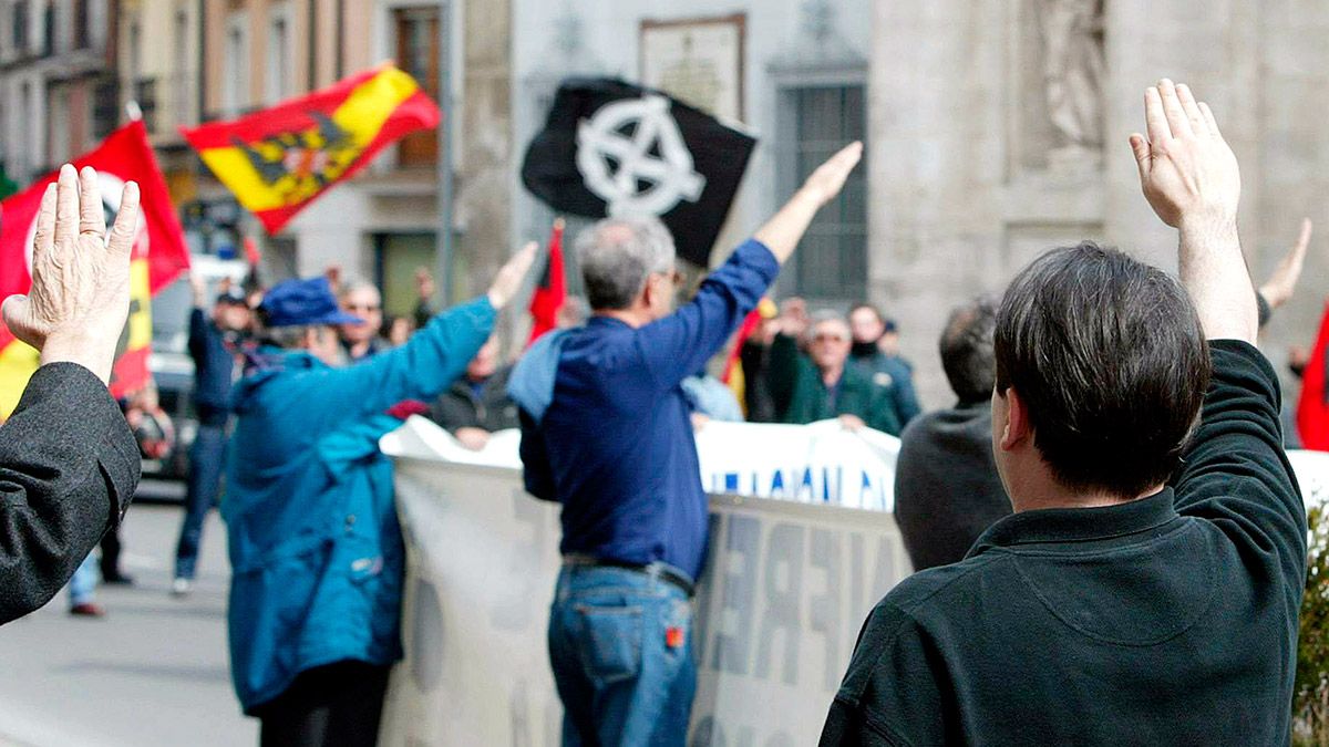 Imagen de archivo de una manifestación de Falange en Valladolid. | ICAL