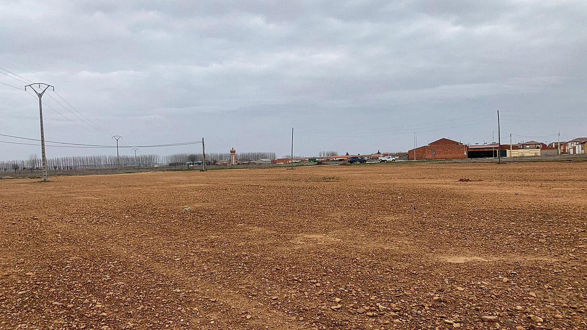 Solar municipal donde harán las parcelas para los huertos. | T.G.