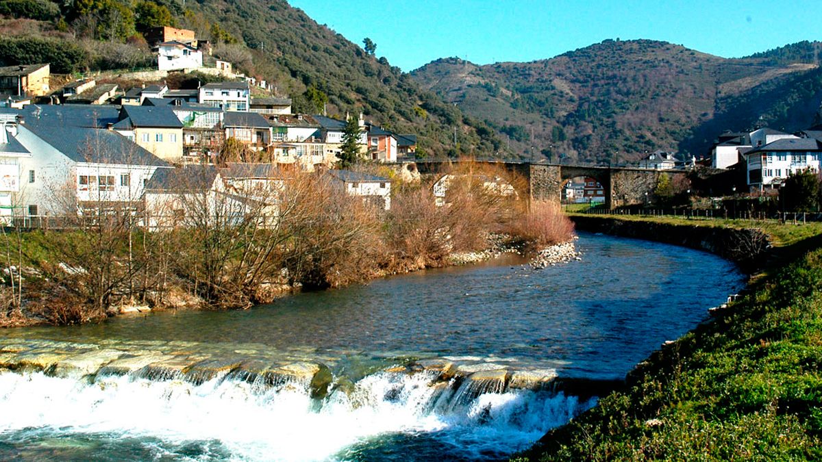 Río Burbia en Villafranca. | RAMON CELA