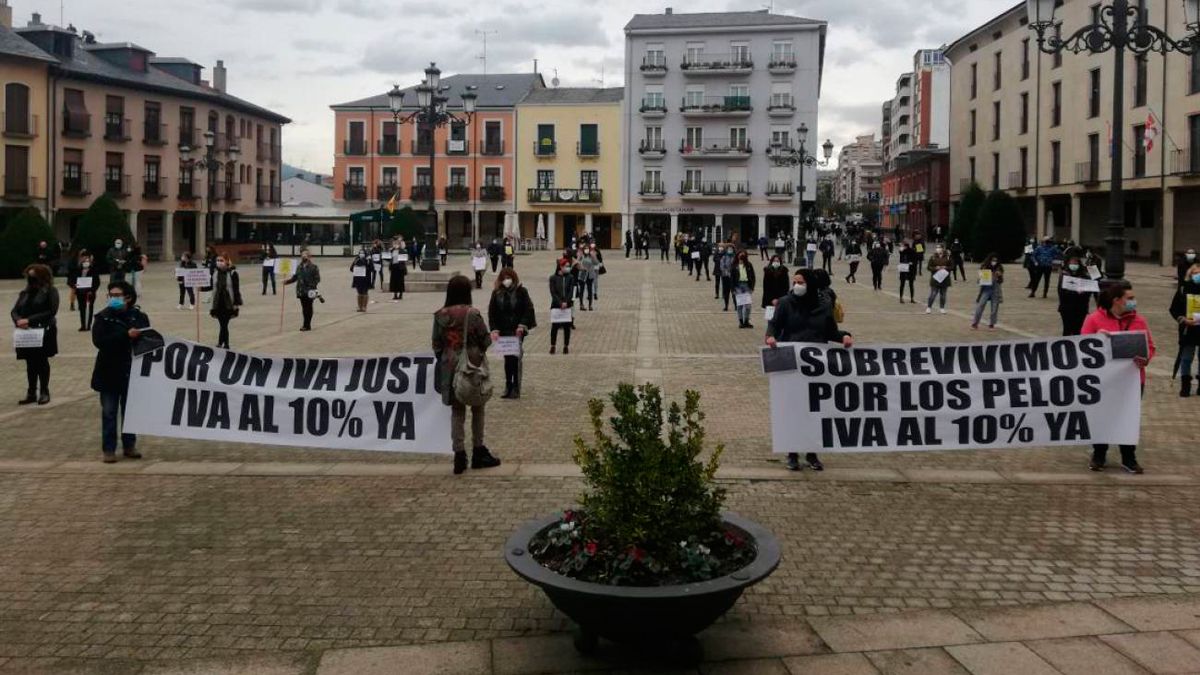 El sector de la peluquería y la estética ya ha salido dos veces más a la calle con la misma reivindicación.