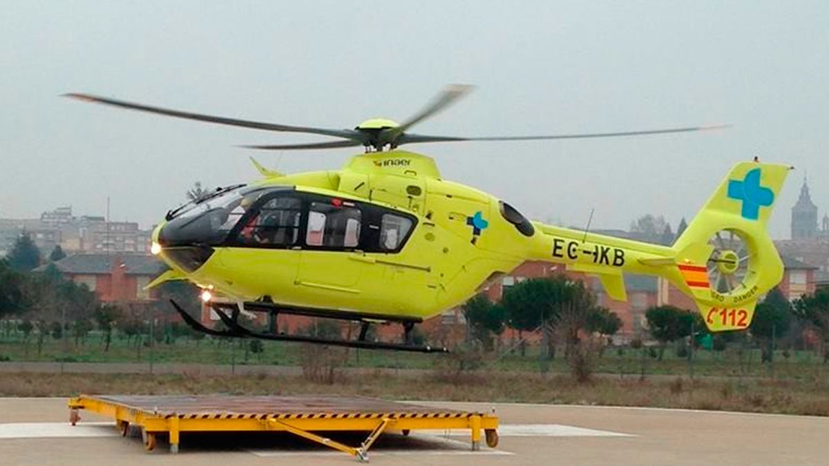 El herido fue trasladado en helicóptero al Hospital El Bierzo.