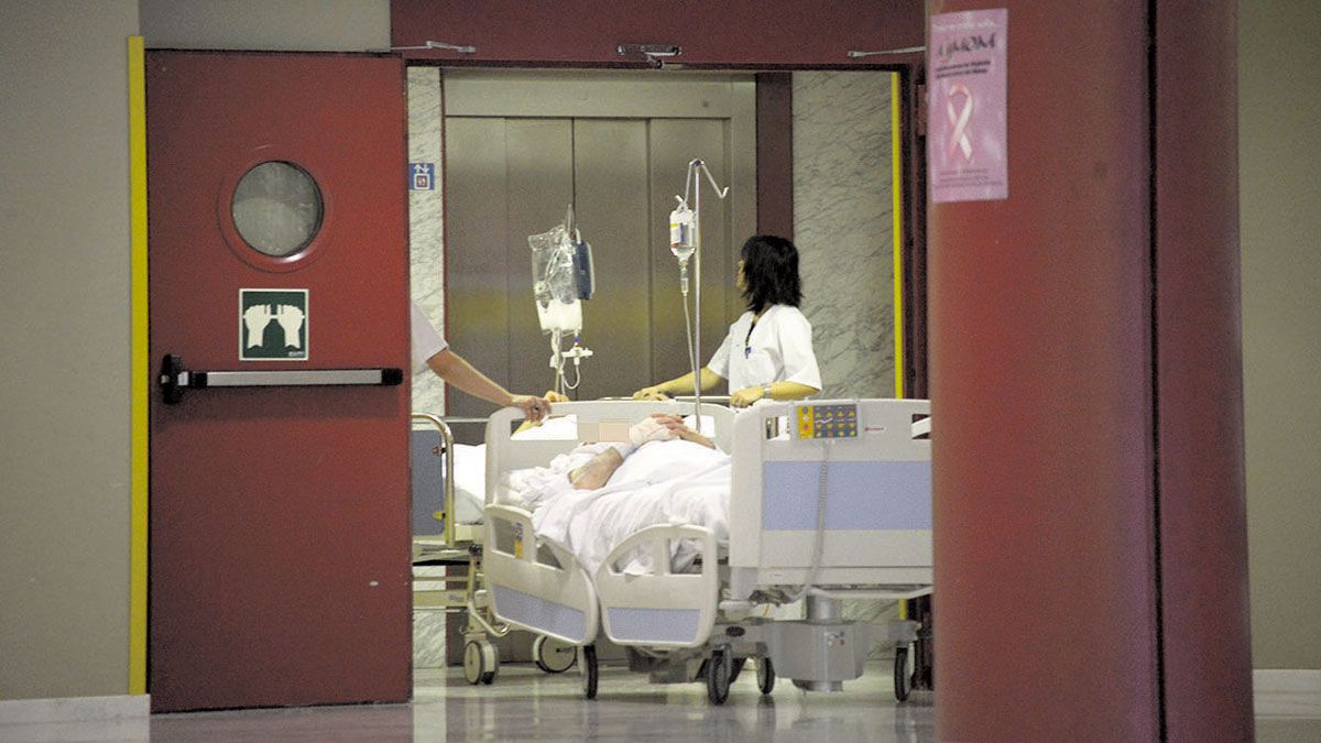 Decenas de enfermeras leonesas trabajan ya fuera de España desde hace años. | MAURICIO PEÑA