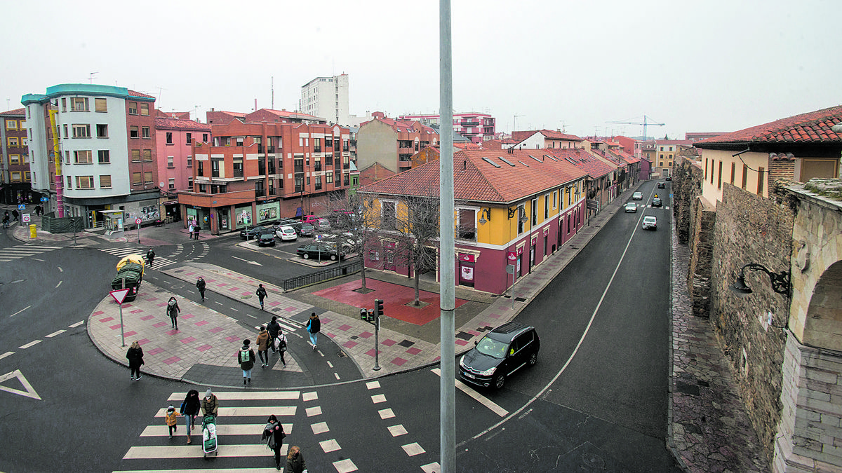 La ronda interior del Espolón a La Palomera permitirá peatonalizar la calle Carreras y la avenida de Los Cubos. | MAURICIO PEÑA