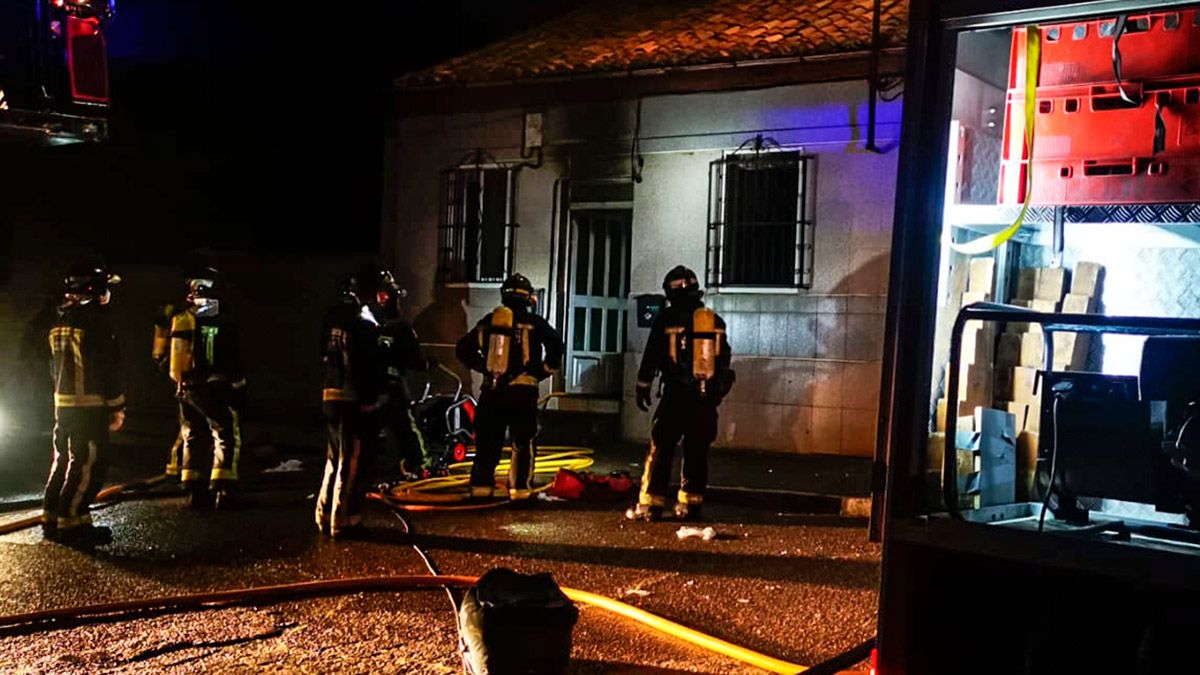 bomberos-5421.jpg bomberos-5421.jpg