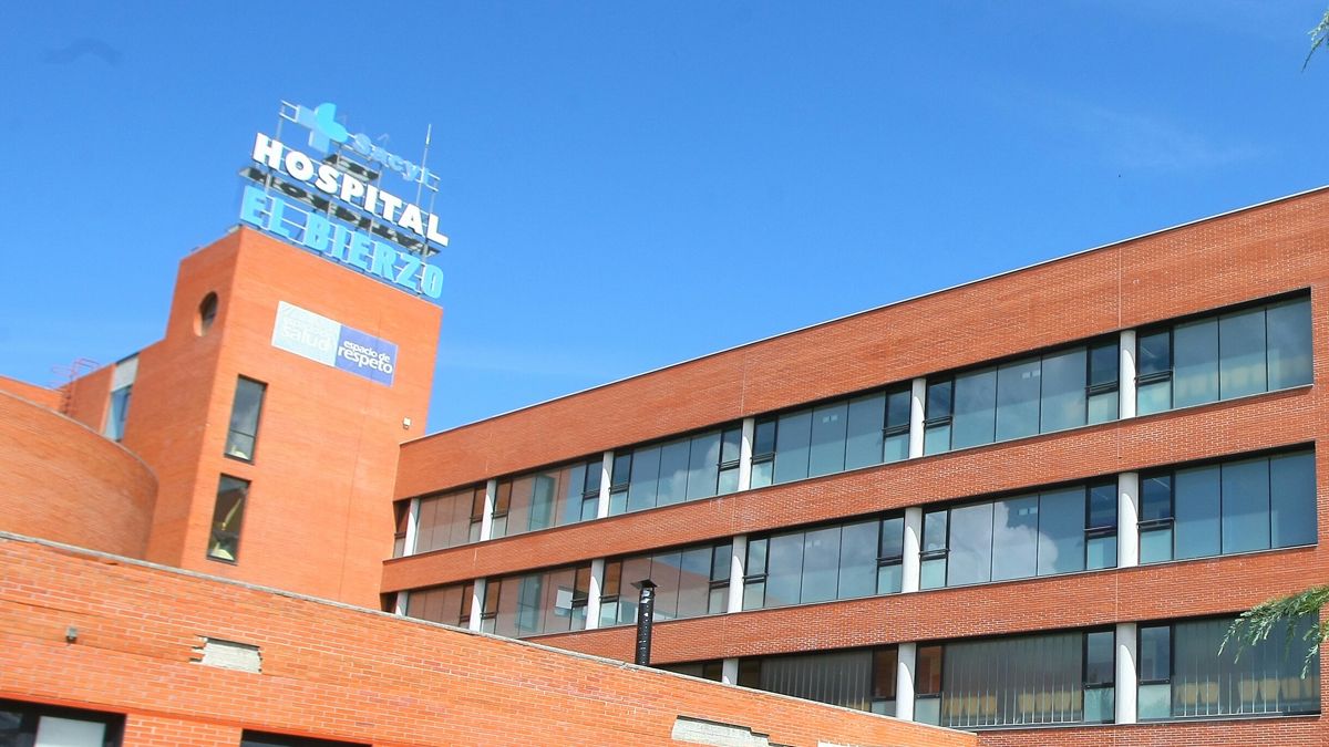 Fachada del Hospital El Bierzo.