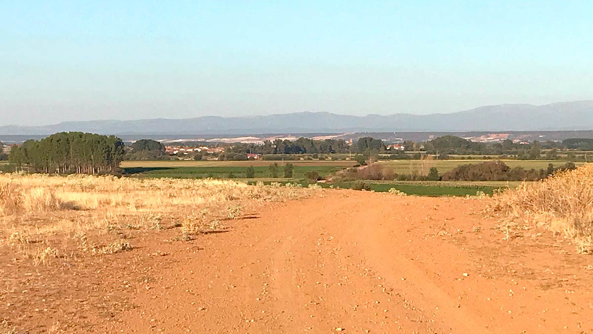 Camino medieval de León a Santa Marina en el entorno del despoblado de Villavillín