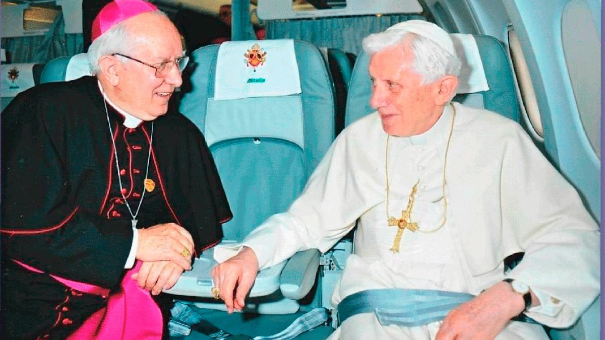 Félix del Blanco Prieto y el papa Benedicto XVI. | L.N.C.