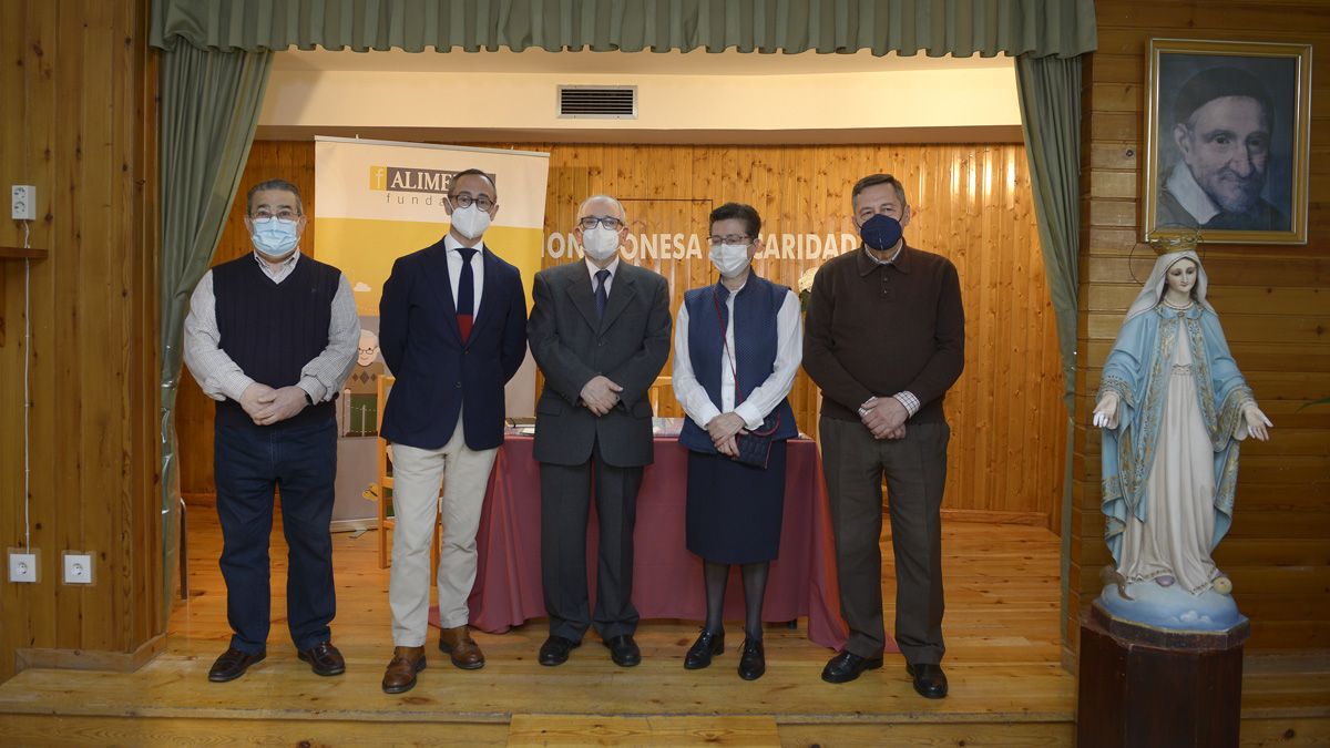 Constancio García, Antonio Blanco, Félix Llorente, Esther Seoane y Máximo Cayón. | MAURICIO PEÑA