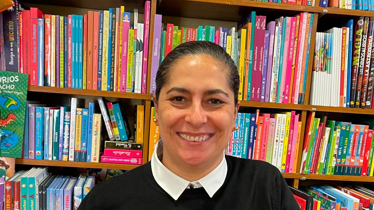 Marta Quiñones en la librería donde será la presentación.
