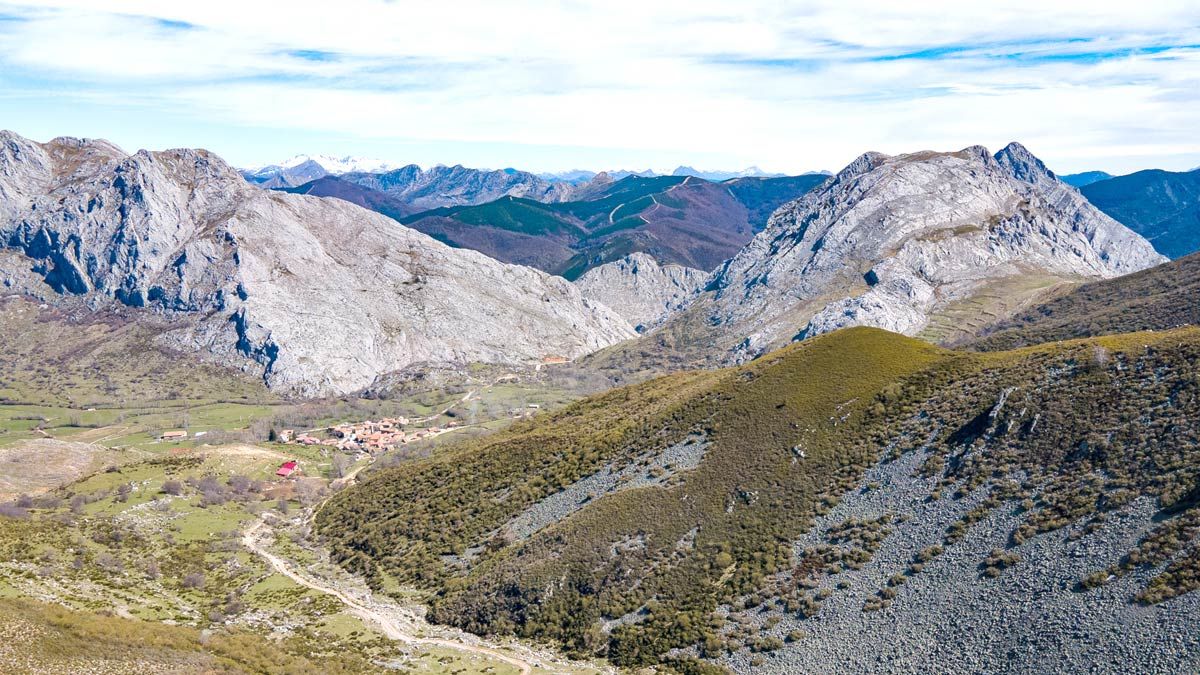 La localidad de Valdeteja. | VICENTE GARCÍA