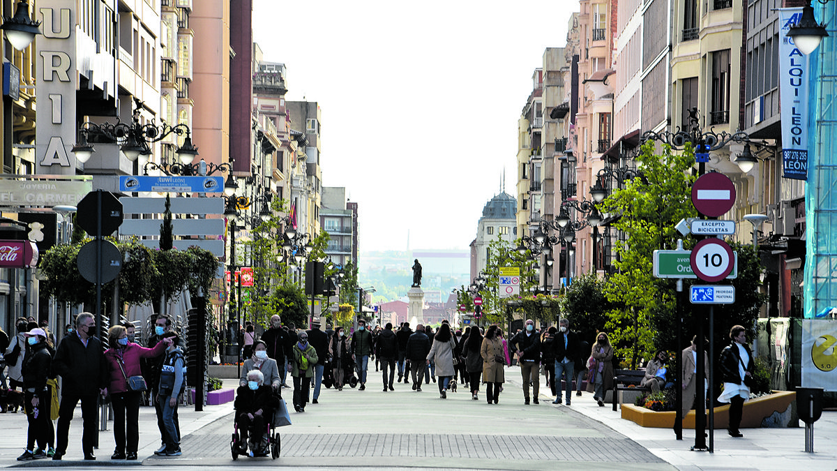 El mes de marzo ha supuesto un mínimo respiro para el sector turístico de la provincia de León. | SAÚL ARÉN