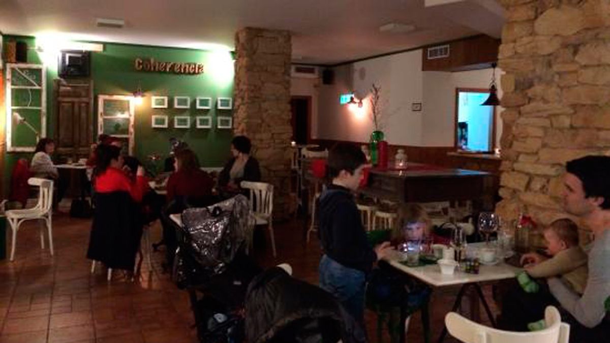 Tras 15 días de cierre, la Junta permite la entrada a los bares en Ponferrada.
