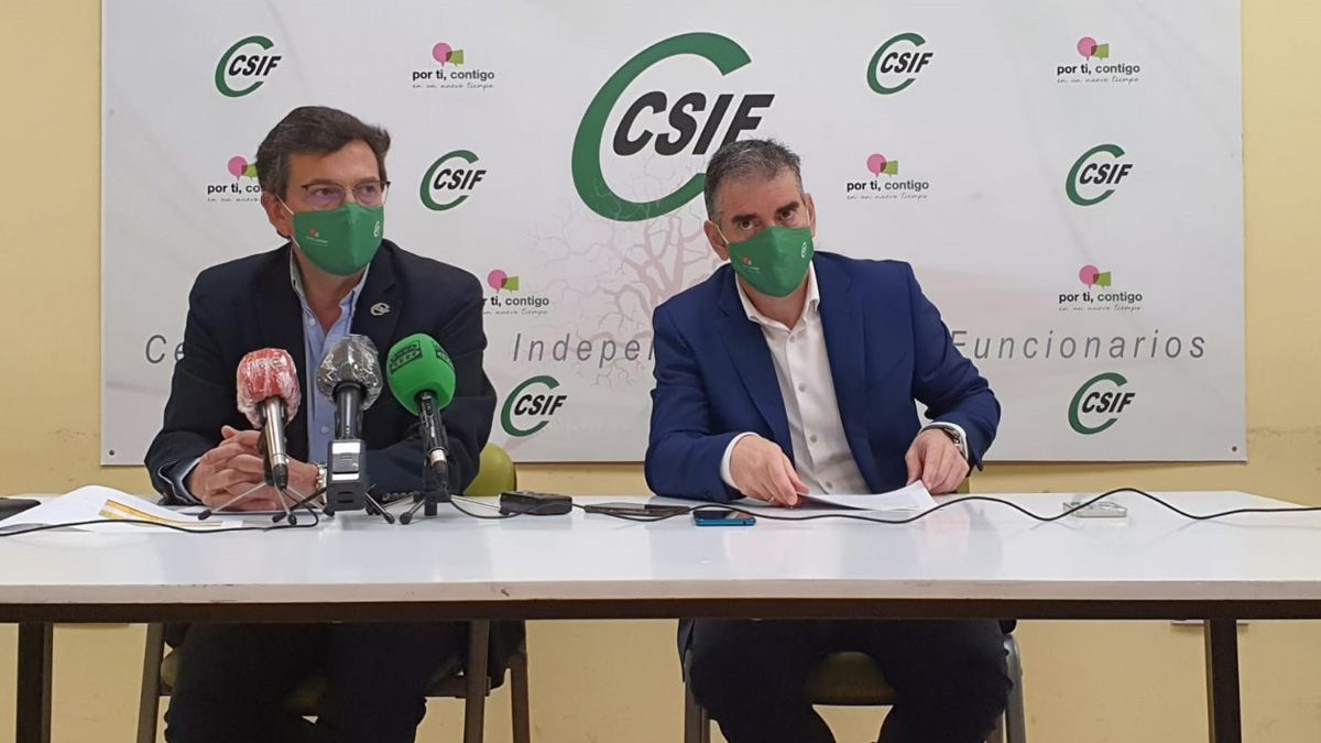 Hipólito Riesco y Benjamín Castro durante la rueda de prensa. | L.N.C. Hipólito Riesco y Benjamín Castro durante la rueda de prensa. | L.N.C.