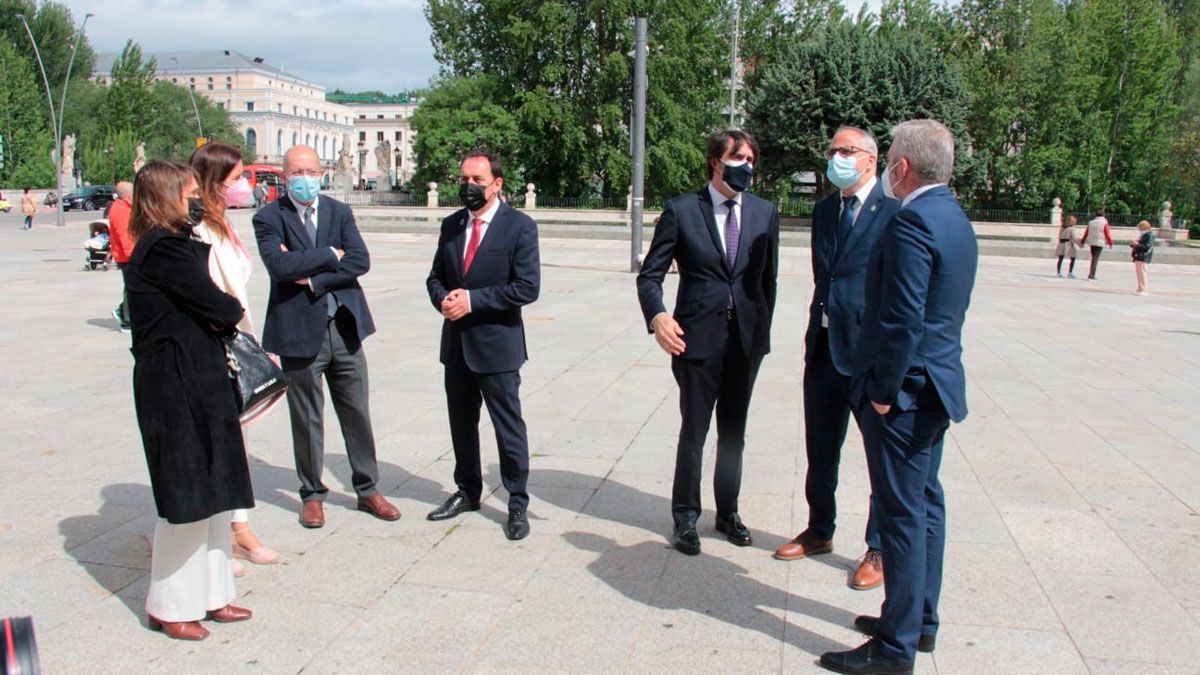 Reunión del Fórum Evolución de Burgos en la que participó Ponferrada.