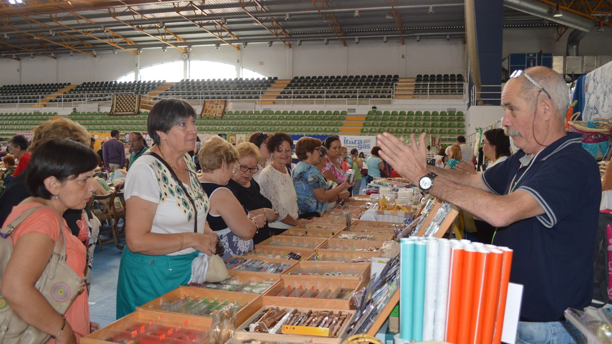 Encuentro Internacional de Multilabores, ayer en Ponferrada. | L. N. C.