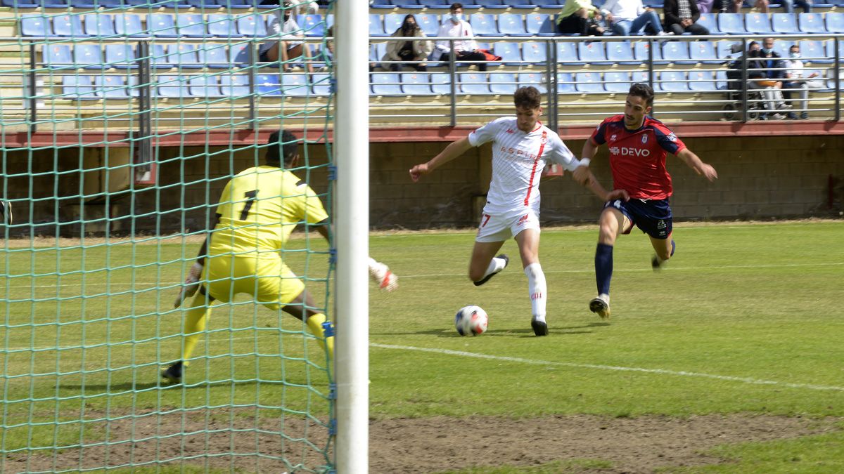 Percan, en la acción del 1-0. | MAURICIO PEÑA