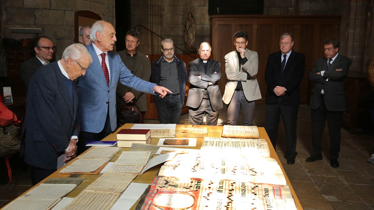 Cristóbal Halffter con Samuel Rubio y otros compositores que en 2018 donaron sus obras al Archivo de la Catedral. | ICAL