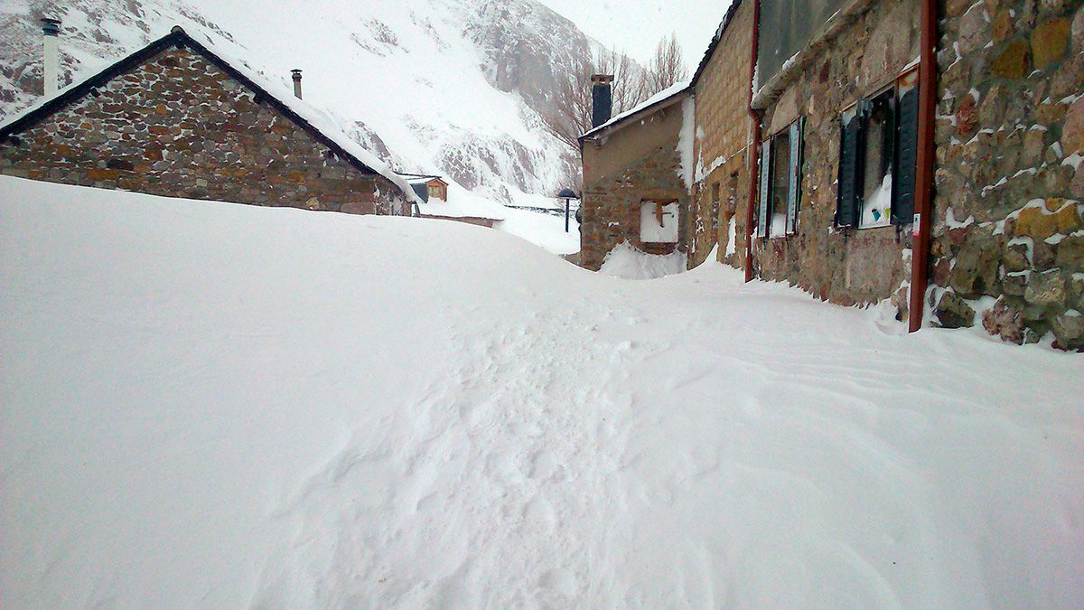 Imagen de archivo de una nevada en la localidad de La Cueta. | ICAL