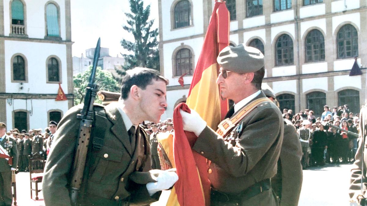 Imagen de archivo de Alfonso Fernández Mañueco durante el servicio de la mili. | L.N.C.