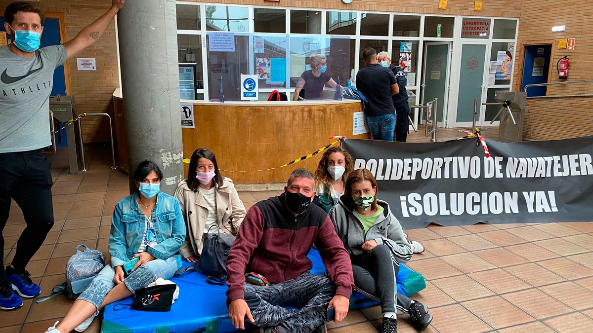 trabajadores-polideportivo-02-06-2021.jpg