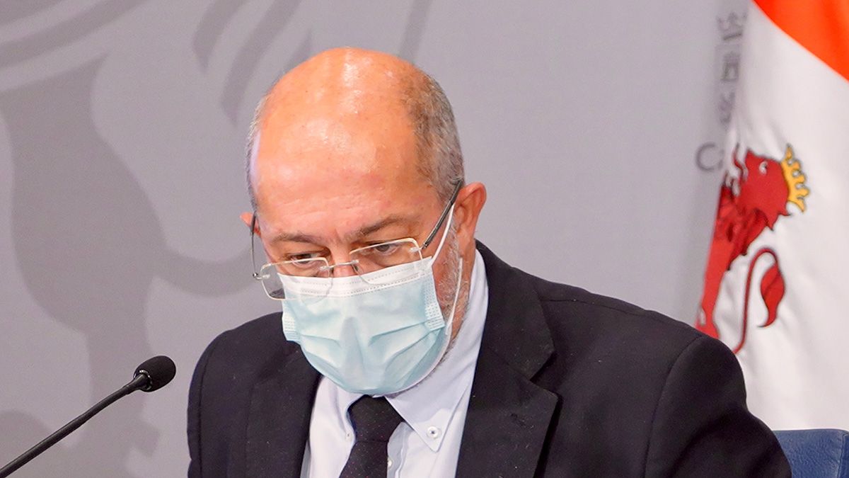 Francisco Igea en la rueda de prensa tras el Consejo de Gobierno de la Junta este jueves. | ICAL