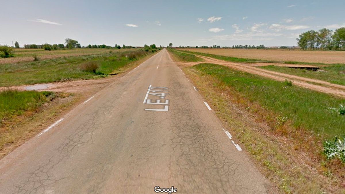 Uno de los tramos afectados por las obras, entre Santa María y Villarrín del Páramo. | GOOGLE MAPS
