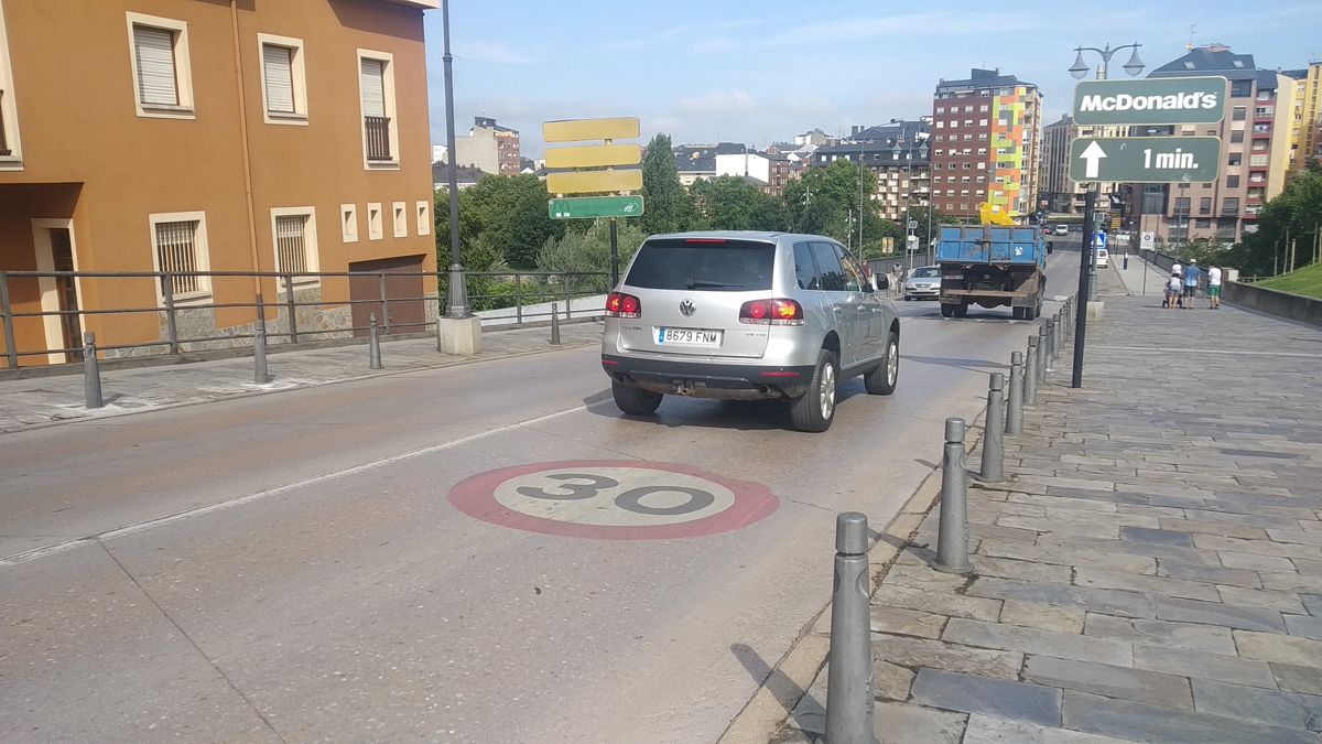 Las calles ya estaban tatuadas con las indicaciones y se procederá al cambio en las que tengan que variar. | MAR IGLESIAS