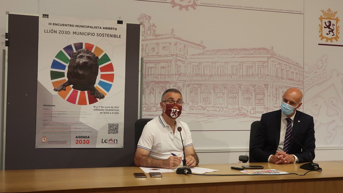 Nicanor Pastrana y José Antonio Diez en la presentación de la iniciativa. | L.N.C.