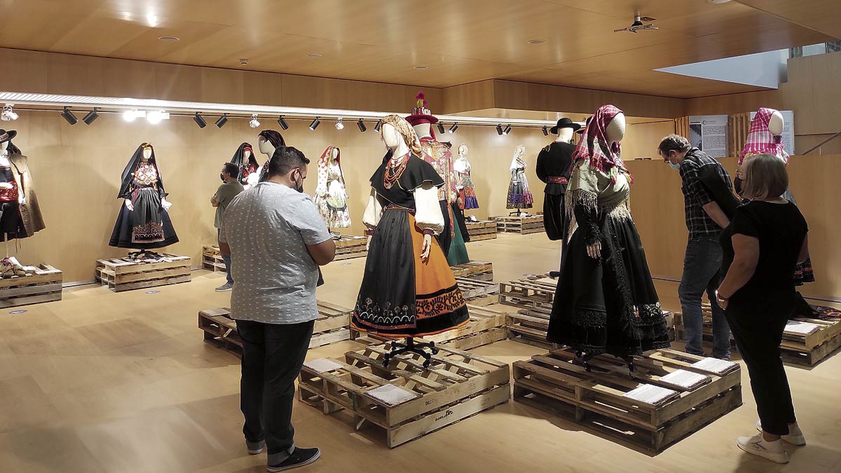 El Mitle ha presentado cinco conjuntos en la muestra zamorana. El Mitle ha presentado cinco conjuntos en la muestra zamorana.