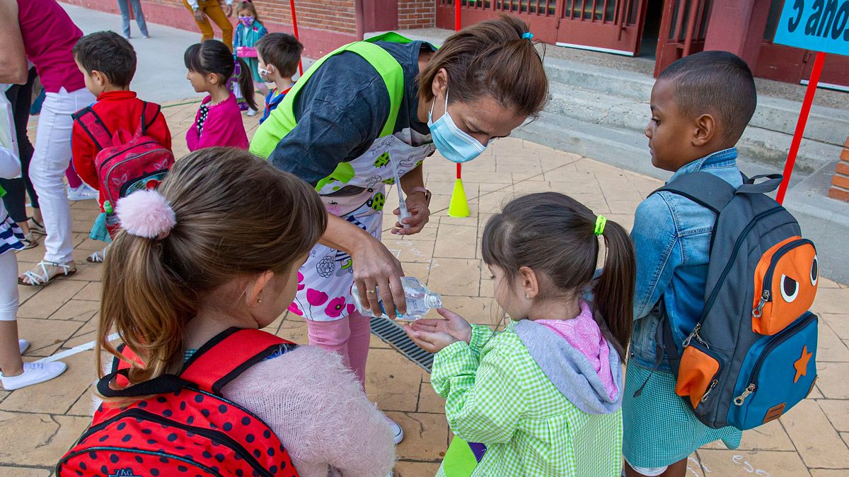 Los escolares han tenido que convivir este curso con nuevas rutinas. | ICAL
