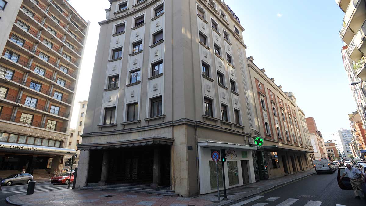 El Estado compró el Teatro Emperador por 4,5 millones de euros.| MAURICIO PEÑA