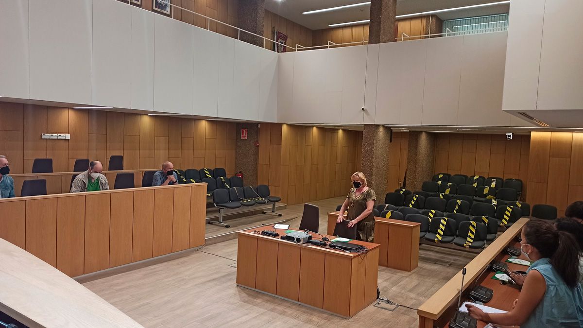 La reunión celebrada en el Ayuntamiento de Villaquilambre. | L.N.C.