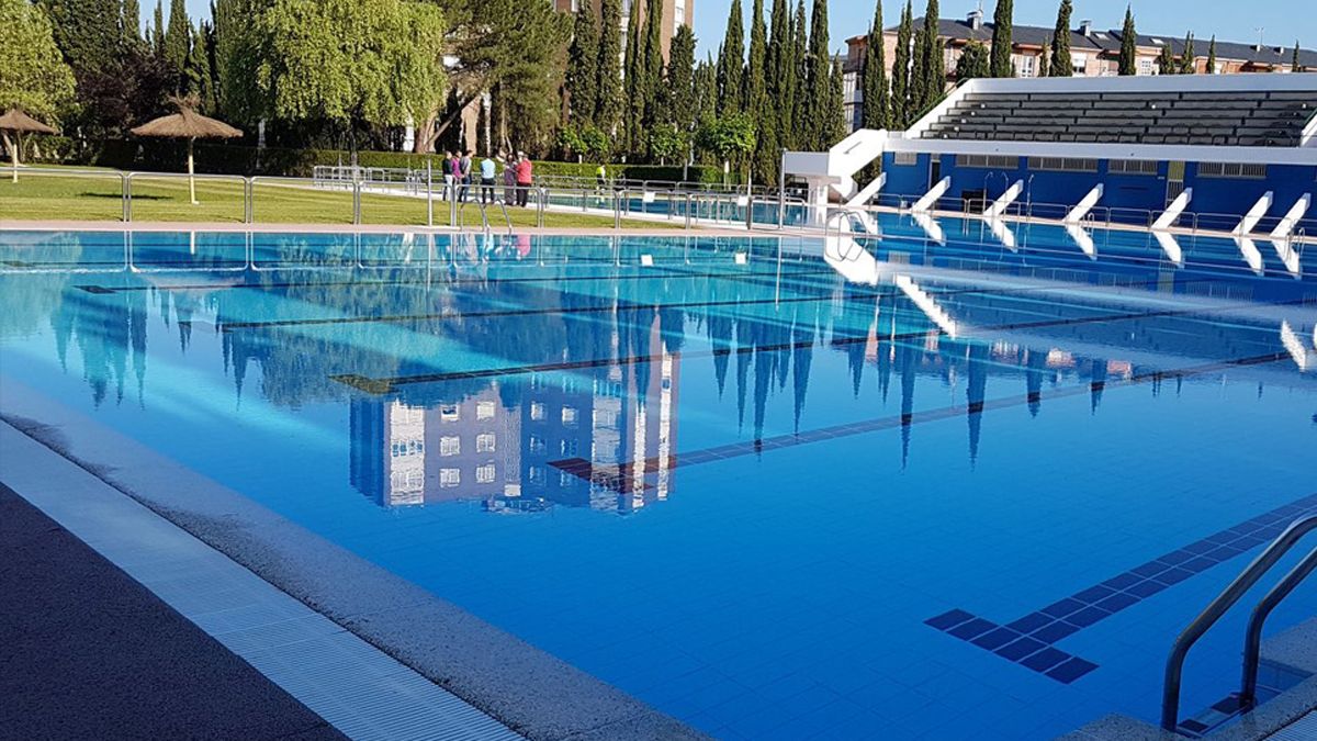 Piscinas municipales del Plantío en Ponferrada.