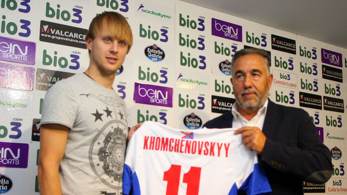 Dmytro Khomchenovskyy, durante su presentación con la Ponferradina. | CÉSAR SÁNCHEZ