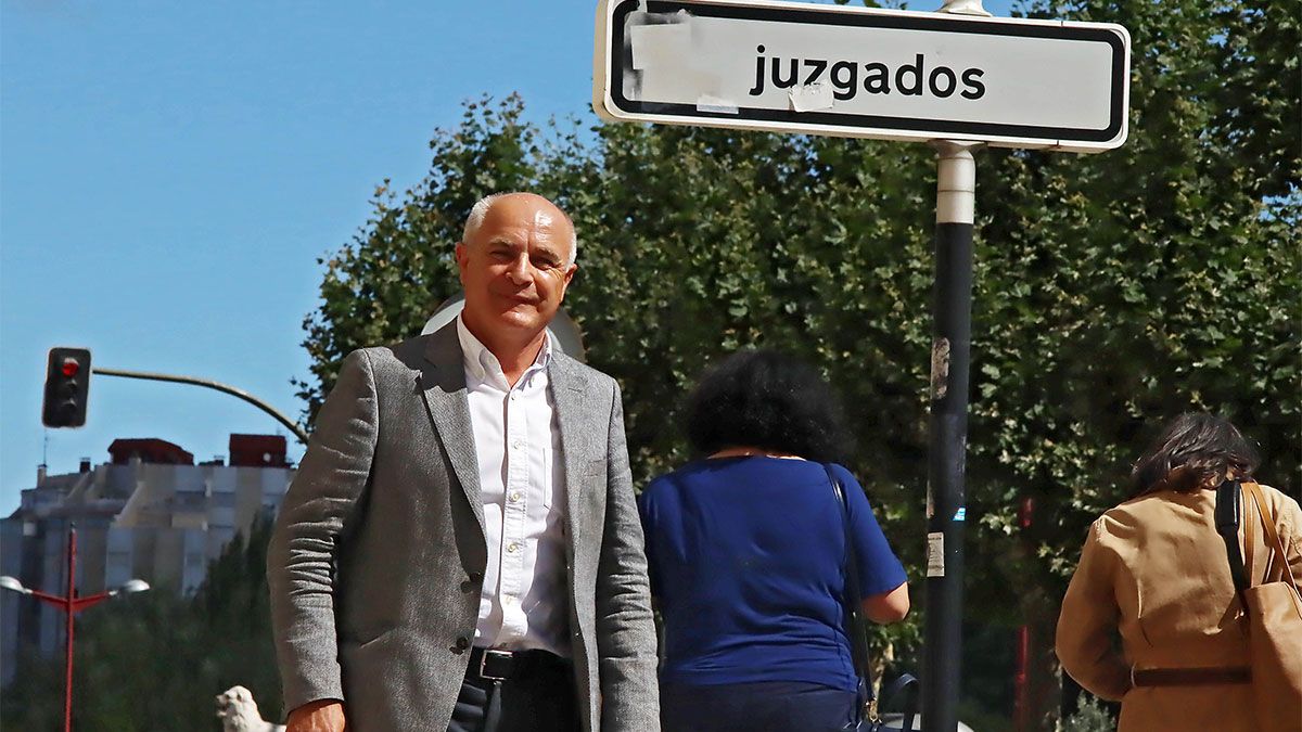 José Antonio Turrado, a su llegada a los Juzgados de León para declarar. | ICAL